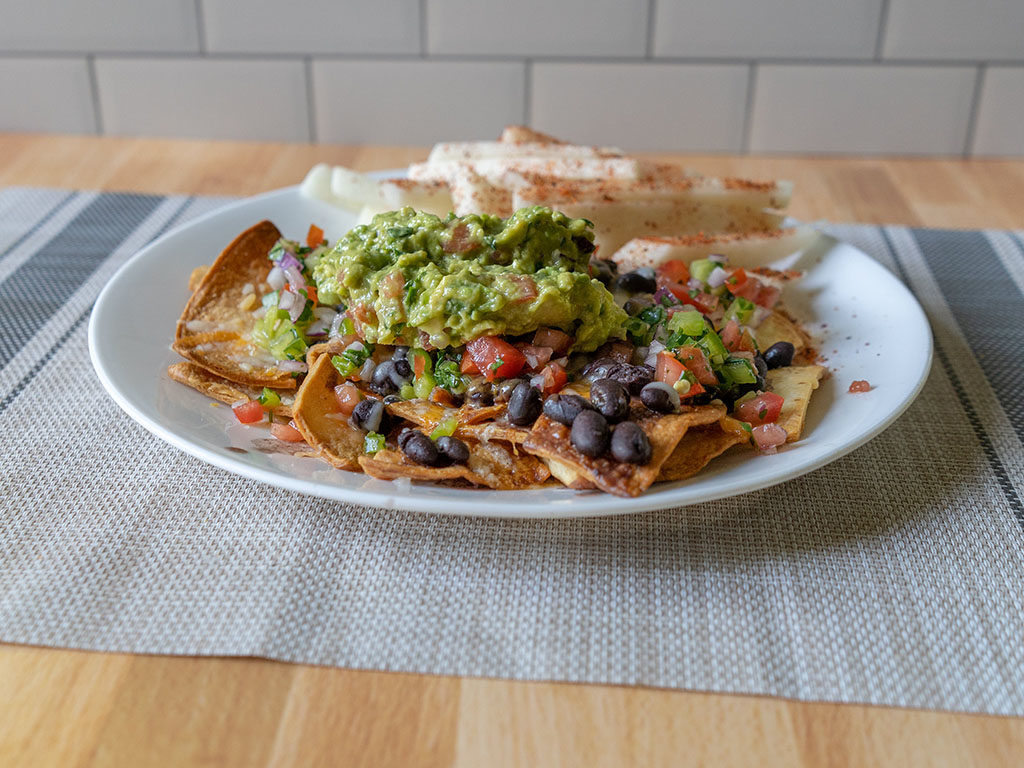 Nachos with air fried low carb tortilla chips